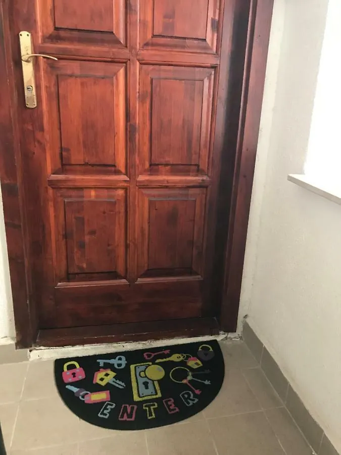 Room N&M Split Guest house